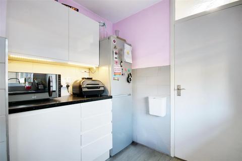 30, Barclay Court Park View, Hoddesdon, EN11 8PY
