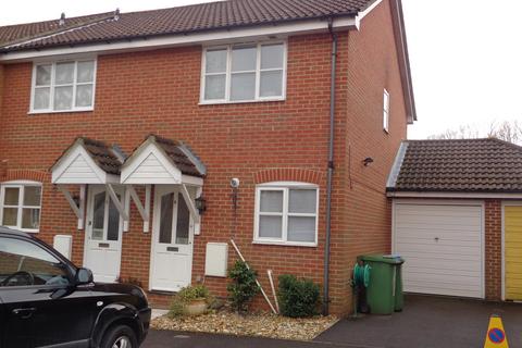 2 bedroom end of terrace house to rent, Timor Close, Hampshire PO15