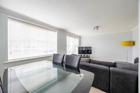 2 bedroom apartment for sale, KINGS ROAD, Chalkwell