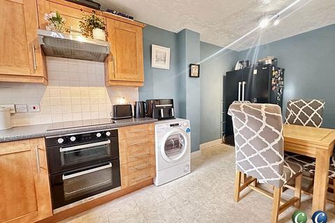 3 bedroom end of terrace house for sale, Rugeley Road, Armitage, Rugeley, WS15 4BG