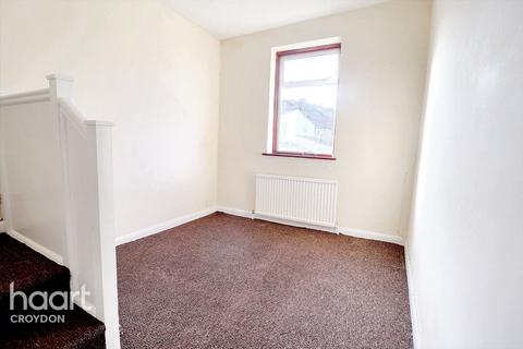 1 bedroom flat to rent, Southbridge Road, CROYDON