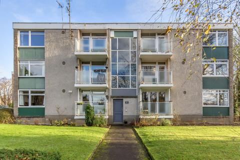 3 bedroom flat for sale, Oswald Road, Blackford