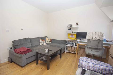 1 bedroom flat to rent, Sunningfields Road, London NW4