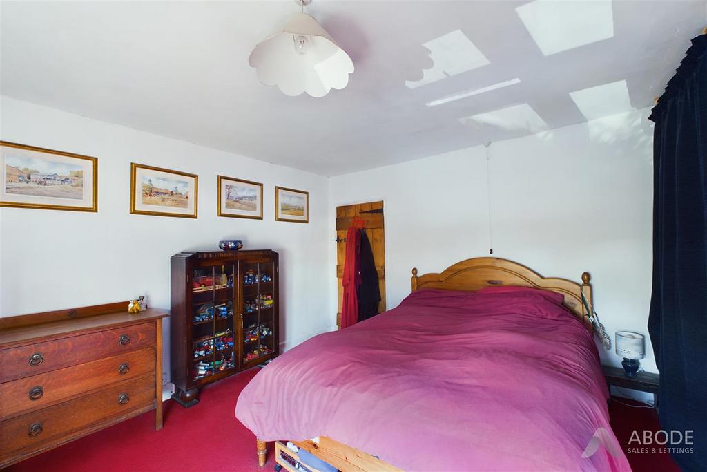 CAM02696 G0-PR0442-STILL012.jpg