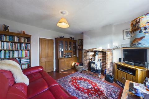 9 The Brickyard, Hanbury, Burton-on-trent, DE13 8TL