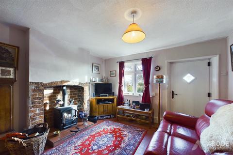 9 The Brickyard, Hanbury, Burton-on-trent, DE13 8TL