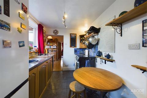 9 The Brickyard, Hanbury, Burton-on-trent, DE13 8TL