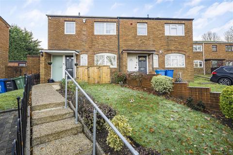 3 bedroom semi-detached house for sale, Foster Avenue, Windsor