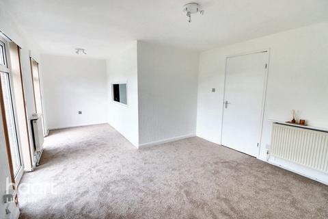 2 bedroom apartment for sale, Hawthorn Chase, Lincoln