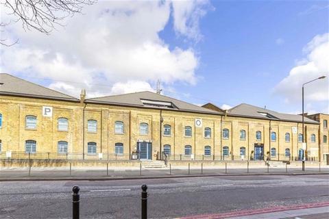 2 bedroom apartment to rent, The Grainstore, E16