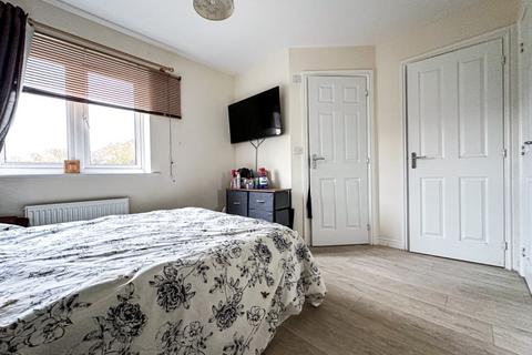 40 Beacon Close, Bathpool, Taunton, TA2 8FS