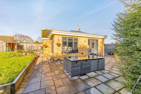 3 bedroom detached bungalow for sale, Skipwith Crescent, Lincoln LN4