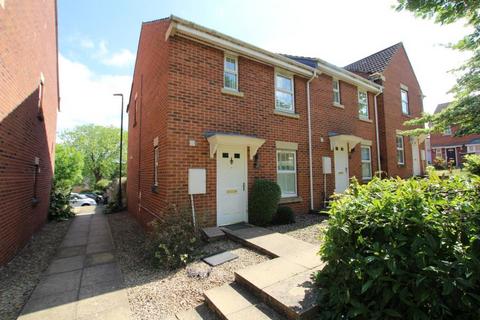 3 bedroom end of terrace house to rent, Casson Drive, Bristol BS16