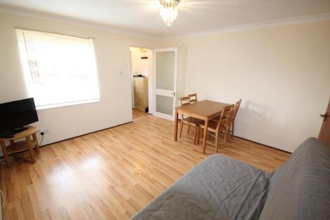 1 bedroom flat to rent, Churchfield Mews, Slough