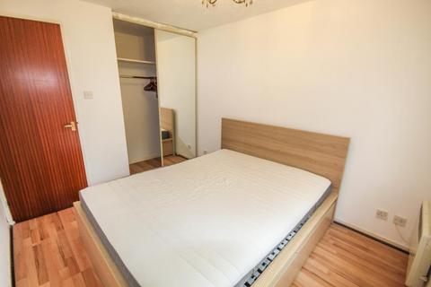 1 bedroom flat to rent, Churchfield Mews, Slough