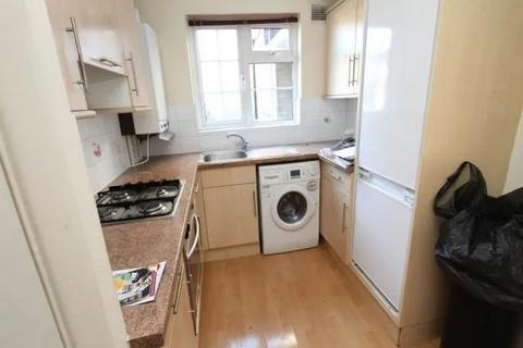 2 bedroom flat to rent, Copley Road, Stanmore HA7