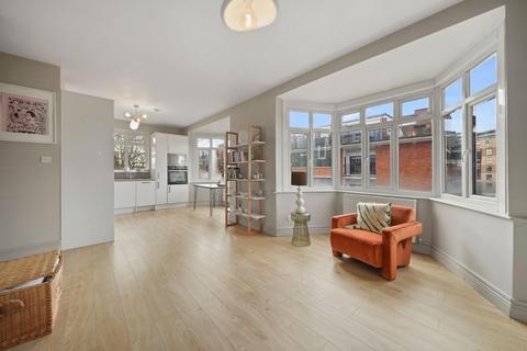 2 bedroom house for sale, Tudor Grove, London Fields, E9