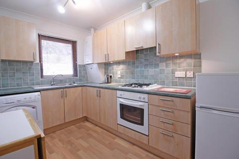 2 bedroom flat to rent, School Mews, Menstrie, FK11