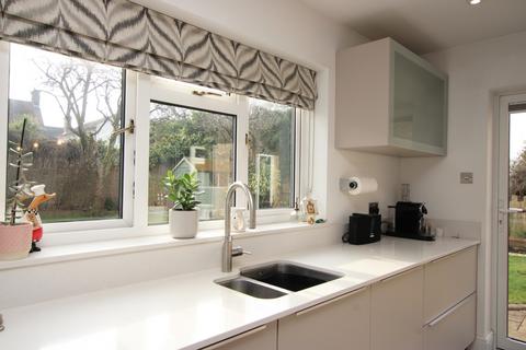 undefined, Blandford Avenue, Kettering, Northamptonshire, NN16