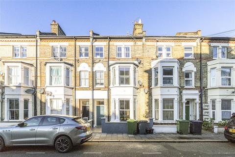 2 bedroom flat for sale, Sandmere Road, London, SW4