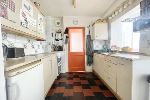 19 Ebrington Road, Exeter, EX2 8JQ