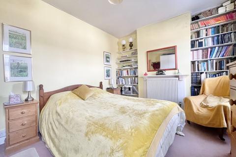 19 Ebrington Road, Exeter, EX2 8JQ