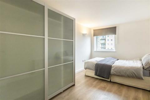 2 bedroom flat to rent, Argyll Road, London SE18