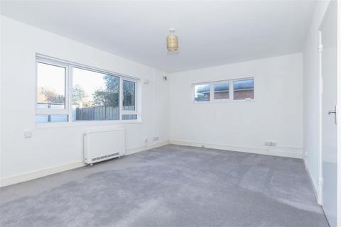 Studio for sale, Clive Avenue, Worthing