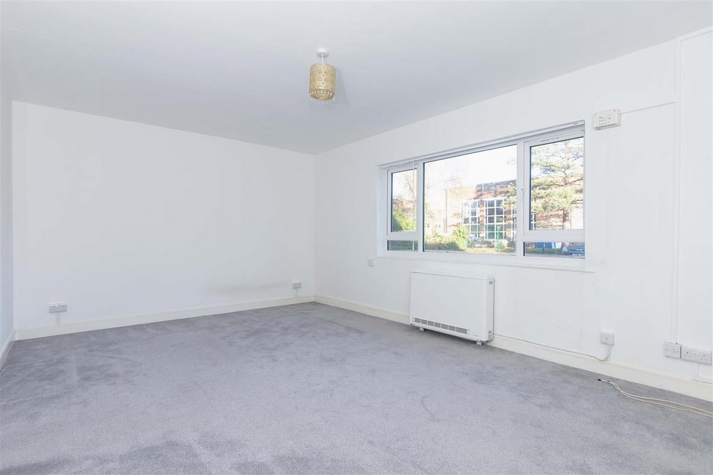 For Sale by Aspire Residential - Clive Court