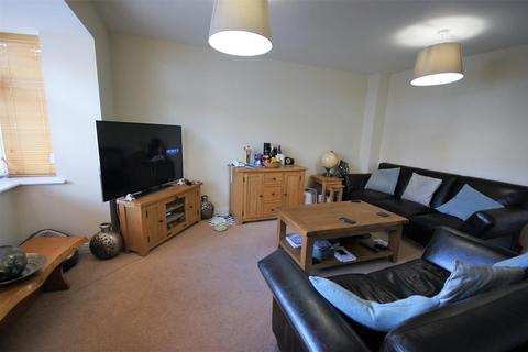 2 bedroom apartment to rent, Millbrook Gardens, Birmingham B13