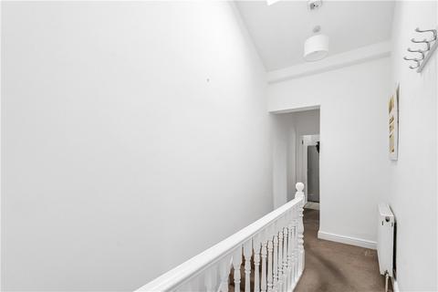 2 bedroom terraced house to rent, Venetian Road, London, SE5