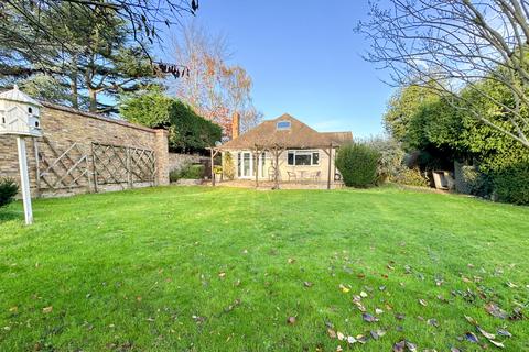 4 bedroom detached house for sale, Wraysbury, Berkshire