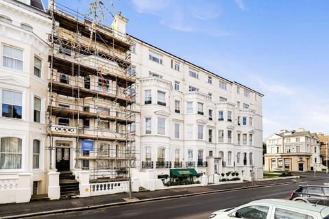 2 bedroom apartment to rent, Clifton Gardens, Folkestone, CT20