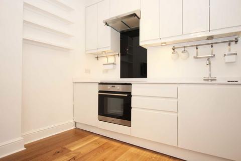 1 bedroom flat to rent, Coningham Road, London W12