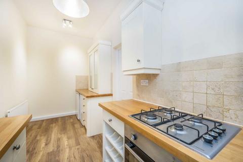 1 bedroom flat for sale, Rosslyn Road, East Twickenham TW1