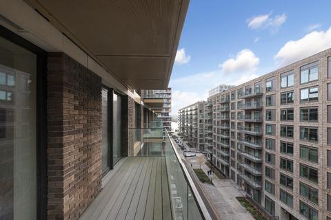 1 bedroom apartment for sale, John Cabot House, Royal Wharf, E16