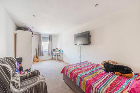 1 bedroom flat for sale, Rushey Green, Catford, London, SE6