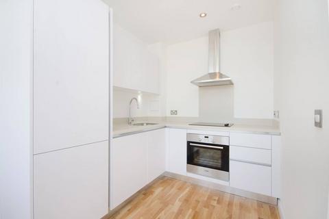 1 bedroom flat to rent, Streatham High Road, Streatham Hill, London, SW16