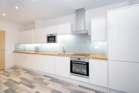 2 bedroom flat for sale, Coombe Lane, Raynes Park