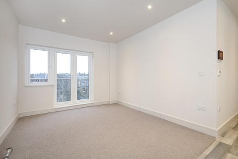 2 bedroom flat for sale, Coombe Lane, Raynes Park