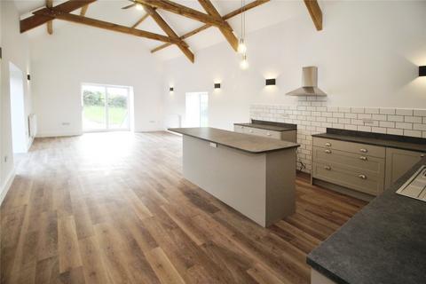 4 bedroom barn conversion to rent, Holsworthy, Devon