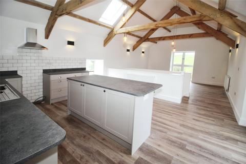 2 bedroom barn conversion to rent, Holsworthy, Devon