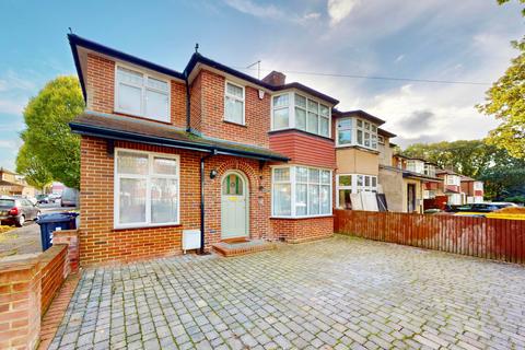 5 bedroom semi-detached house to rent, Whitton Drive, Greenford, UB6