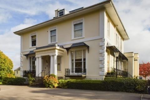 2 bedroom apartment for sale, Benton House, Harefield Grove, Cheltenham, Gloucestershire, GL50