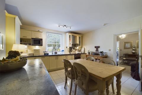 2 bedroom apartment for sale, Benton House, Harefield Grove, Cheltenham, Gloucestershire, GL50