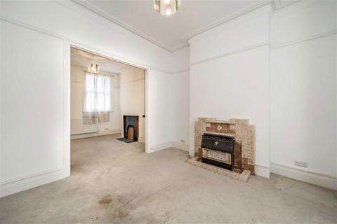 3 bedroom terraced house for sale, Rosebery Road, London SW2