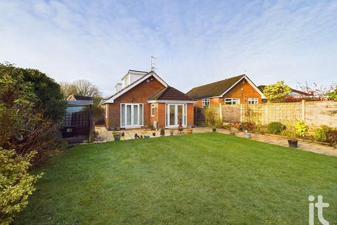 3 bedroom detached bungalow for sale, Ashbourne Drive, High Lane, Stockport, SK6