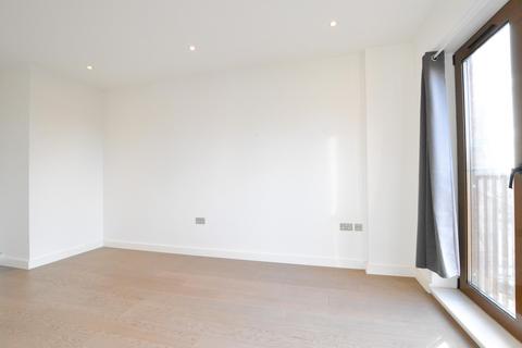 2 bedroom flat to rent, Ziggurat House, St Albans, AL1