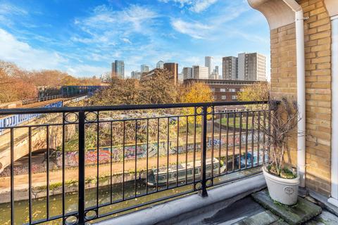 3 bedroom flat for sale, Island Row, London, E14