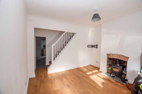 2 bedroom terraced house to rent, New Street, Wilmslow, SK9